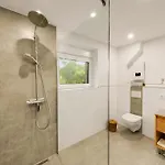 Forest Retreat Nahe Koeln - Private Sauna & Hot Tub & Wallbox *