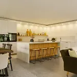 Forest Retreat Nahe Koeln - Private Sauna & Hot Tub & Wallbox דירה