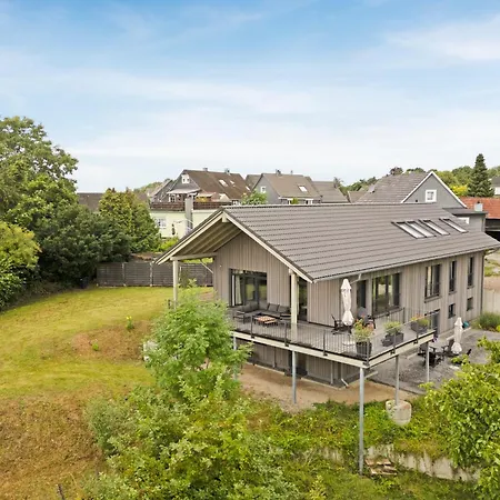 Forest Retreat Nahe Koeln - Privates Badefass, Private Sauna & Wallbox Wermelskirchen