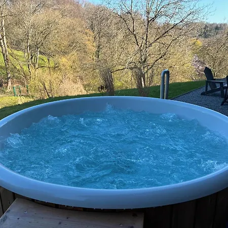 Forest Retreat Nahe Koeln - Private Sauna & Hot Tub & Wallbox * فرملزكيرشن